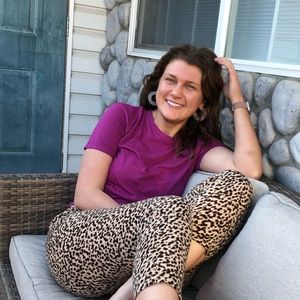 Meet your Posher, Hailey